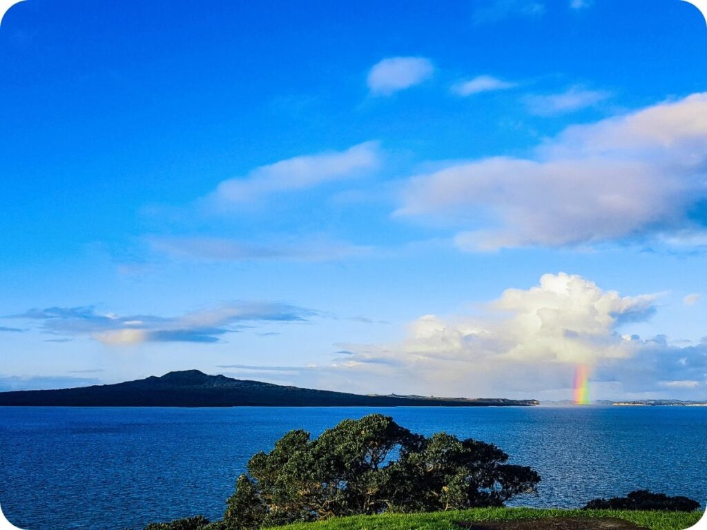 Auckland Beaches - Cheltenham Beach Devenport
