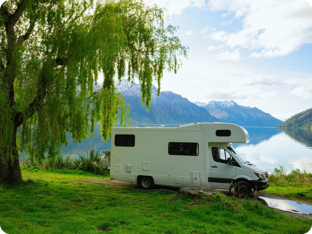 Queenstown Must Do - Must Camp Kingston Freedom Camp