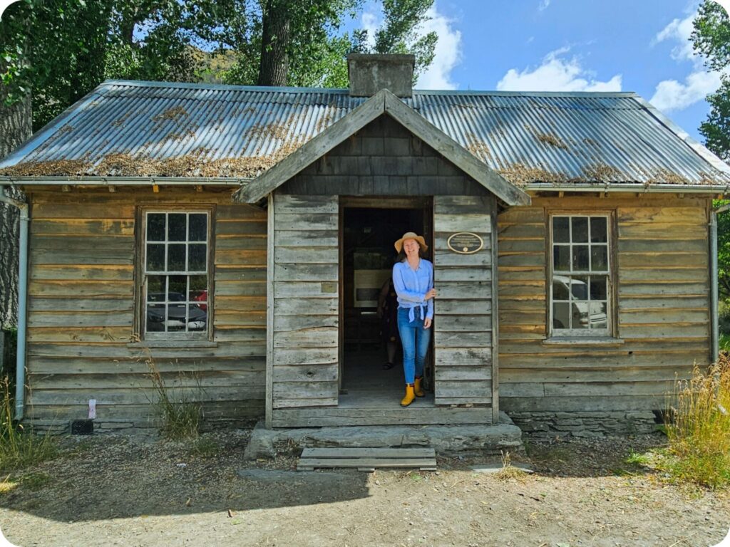 Queenstown Must Do - Must Explore Arrowtown