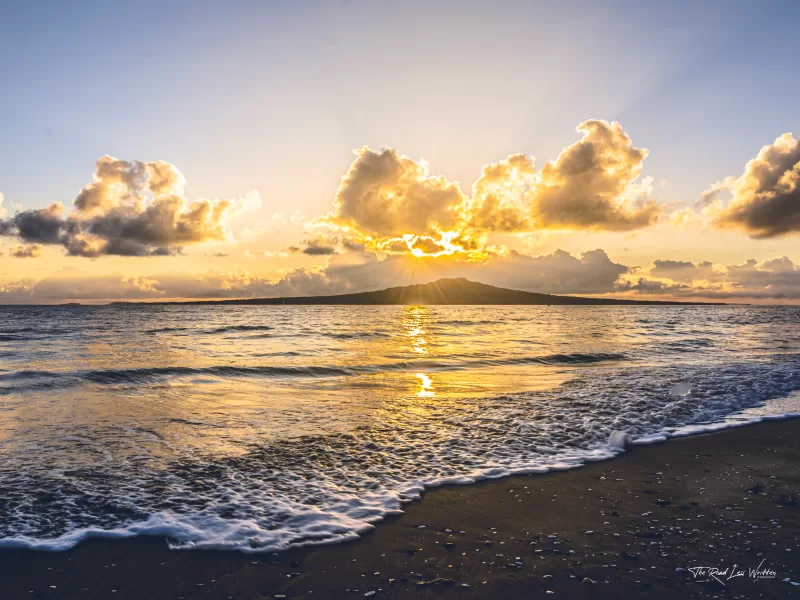 Takapuna Beach - One definite number one beach for our list of free things to do in Auckland